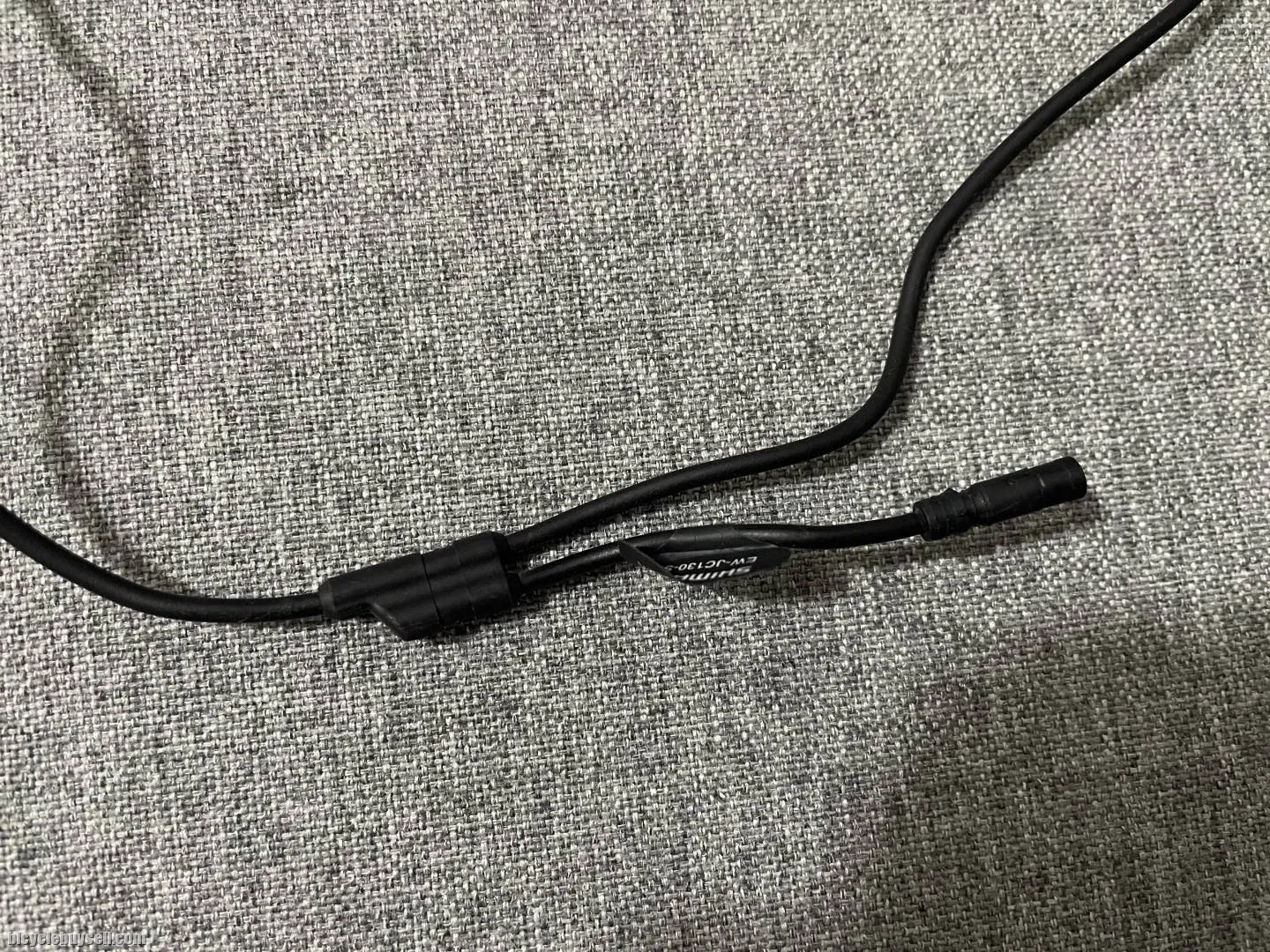 [SOLD] ew-jc130-sm Shimano Di2 cable