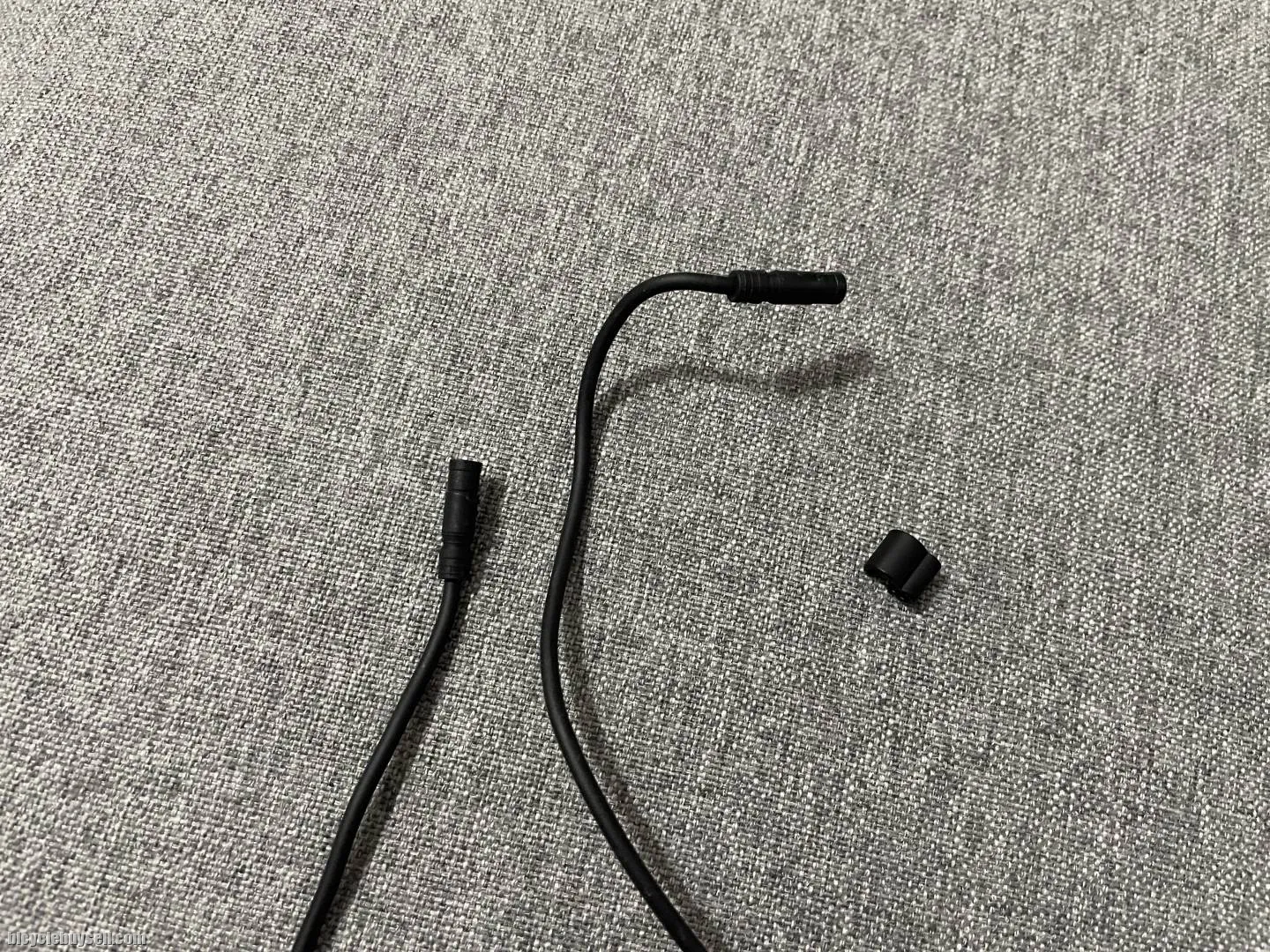 [SOLD] ew-jc130-sm Shimano Di2 cable