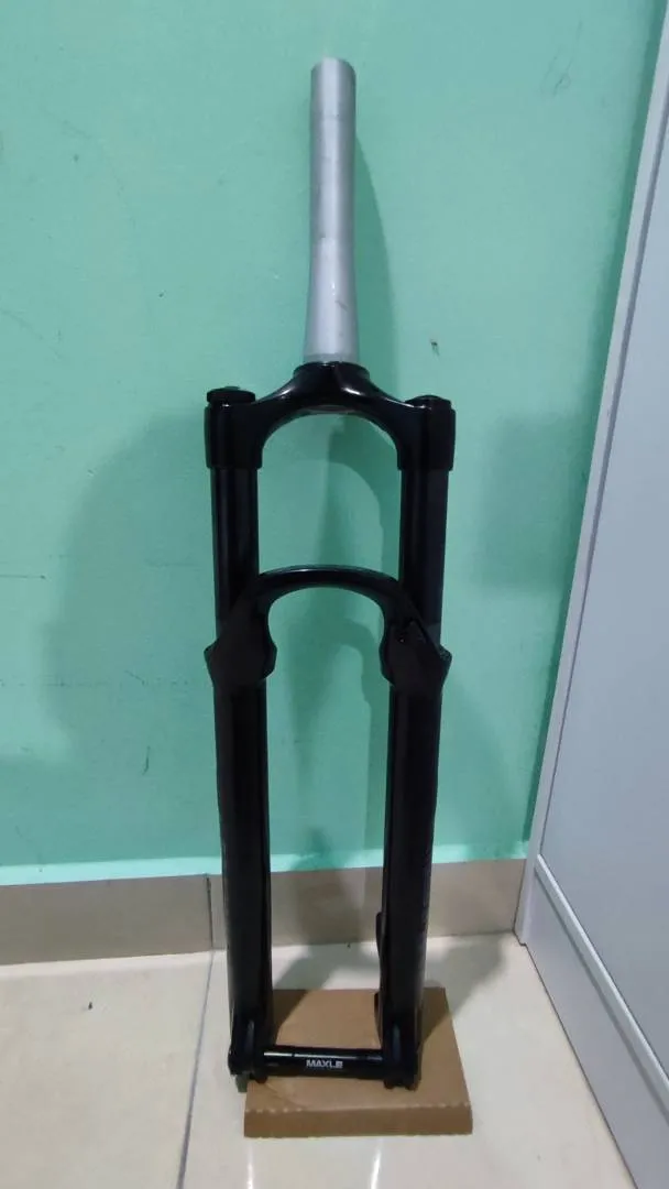ROCKSHOX RECON SILVER RL- Non boost.