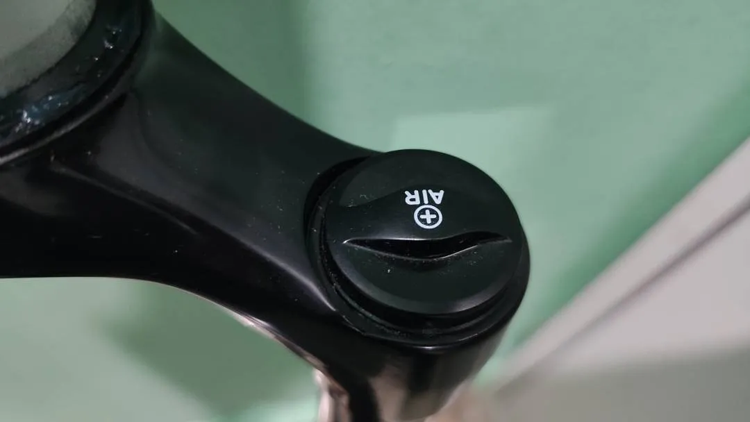 ROCKSHOX RECON SILVER RL- Non boost.