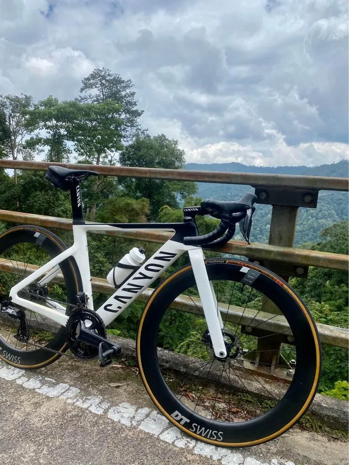 DT Swiss 1400 62 DB | Rapha EF | POC Sunnies | 4iiii Power Meter