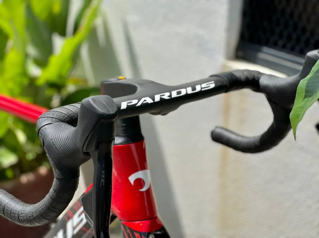 PARDUS SPARK EVO DISC BRAKE ROAD BIKE / COMPLETE BIKE