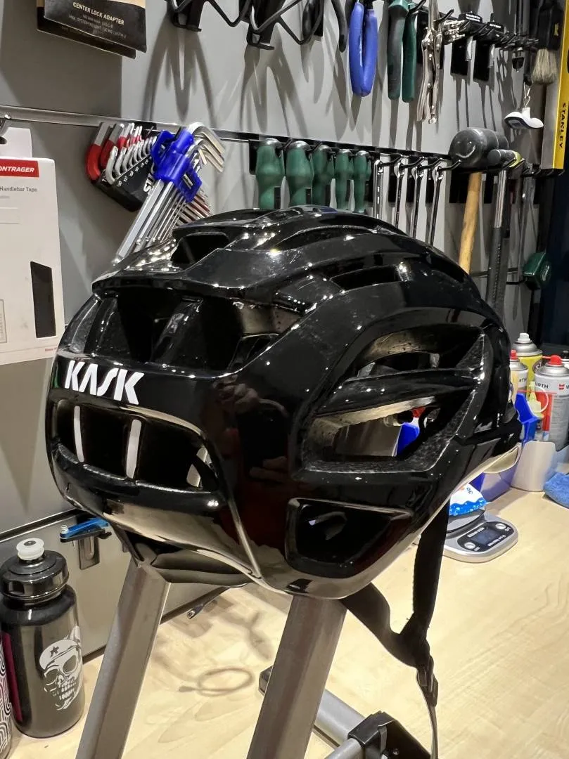 USED Kask Valegro Black - size M