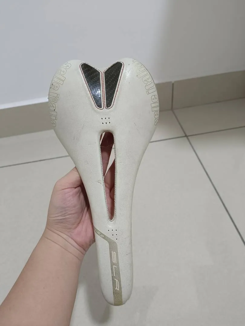 SELLE ITALIA SADDLE (WHITE)