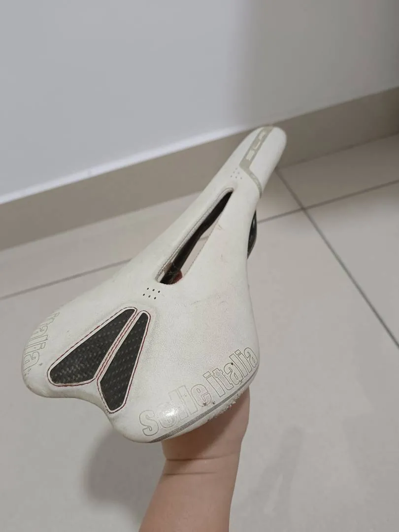 SELLE ITALIA SADDLE (WHITE)