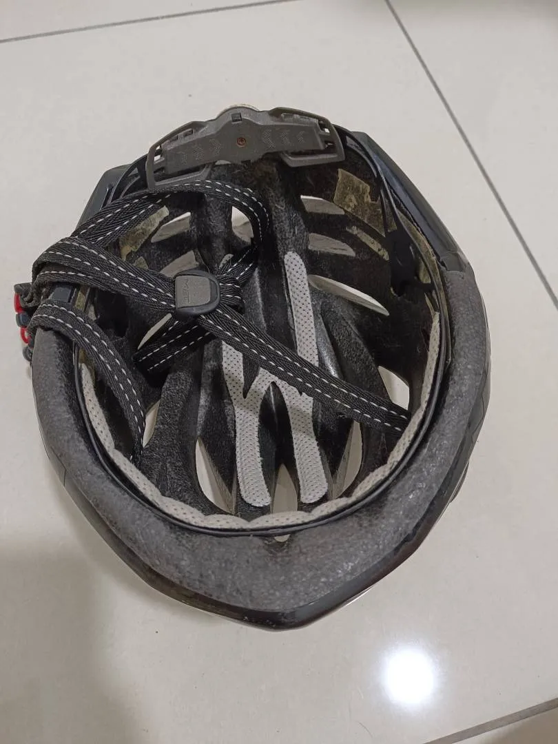 MET HELMET
