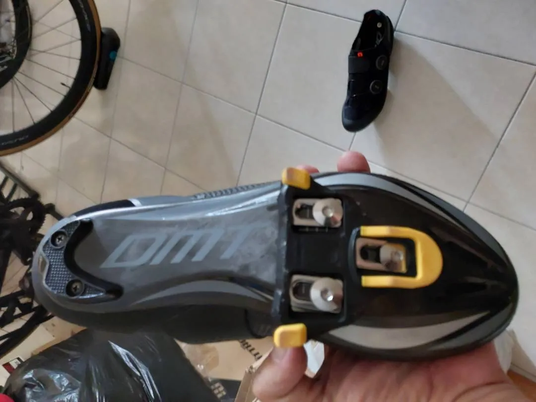 DMT SH10 RD CYCLING SHOES 2023 MODEL 100% carbon sole