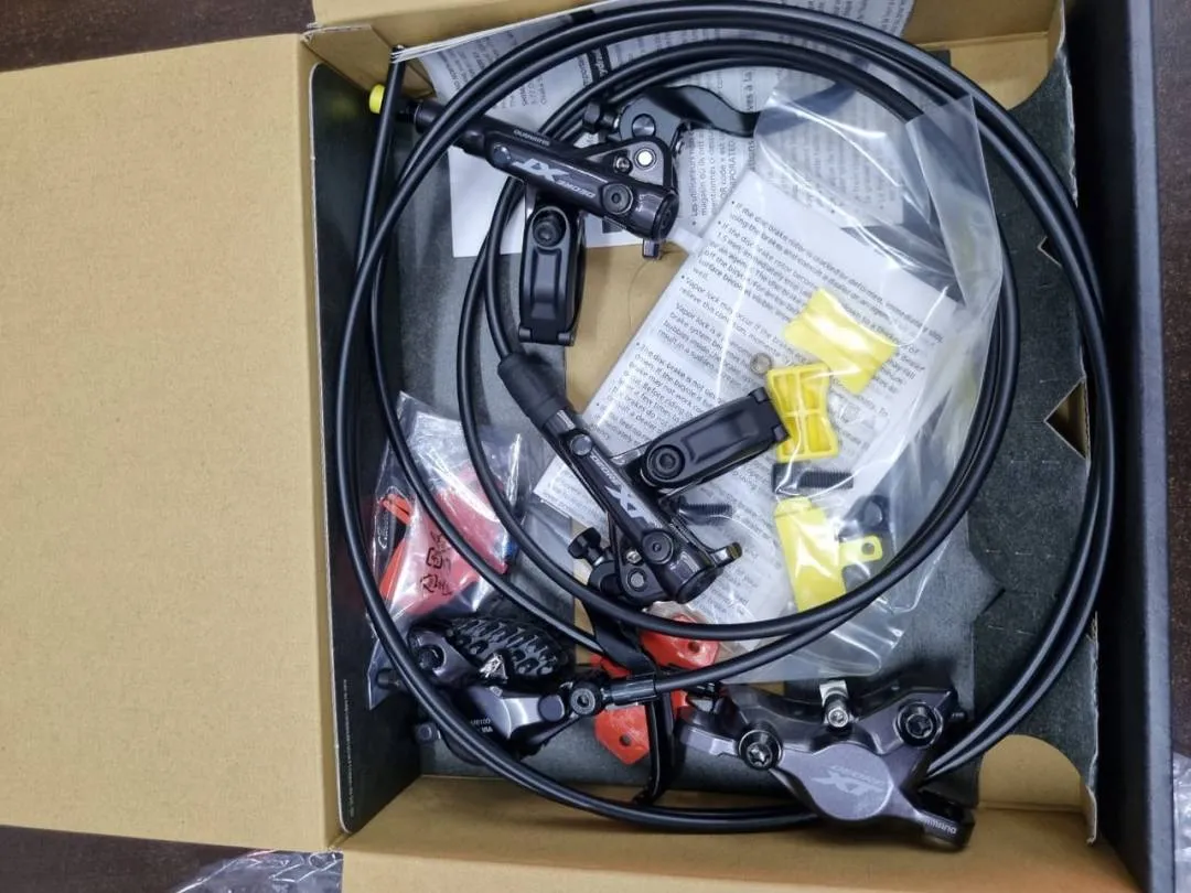 *Brakeset* Shimano XT BR-M8100 (Brand New !!) Promotion !!!