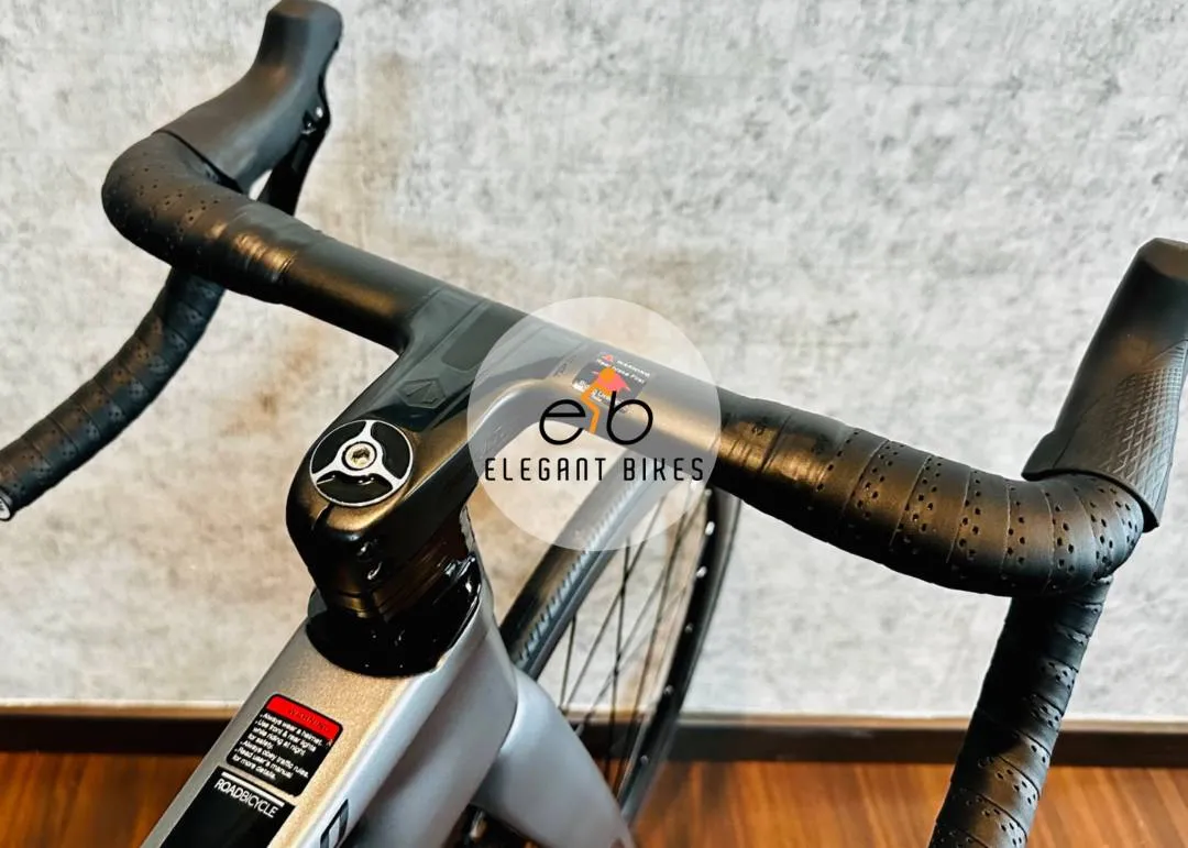 AEROZ TWITTER 3.0 CARBON DISC VERSION SHIMANO 105 R7000 JAVA ALCOTT CAMP RALEIGH
