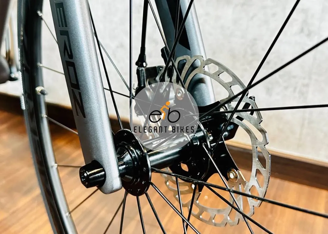 AEROZ TWITTER 3.0 CARBON DISC VERSION SHIMANO 105 R7000 JAVA ALCOTT CAMP RALEIGH
