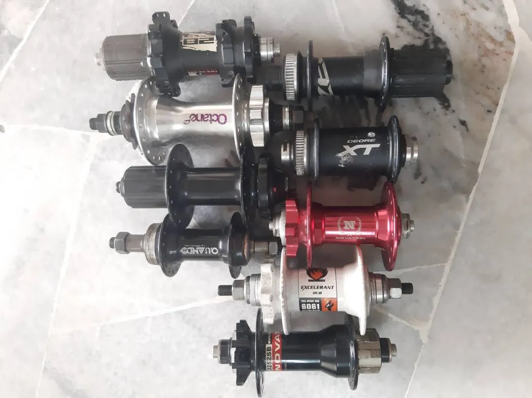 Various random hubs