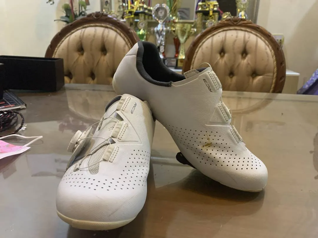 SHIMANO RC3 WIDE 7UK EU41
