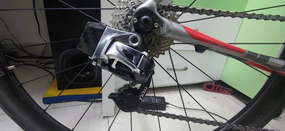 Cannondale caad 10 full bike 52cm sram red etap