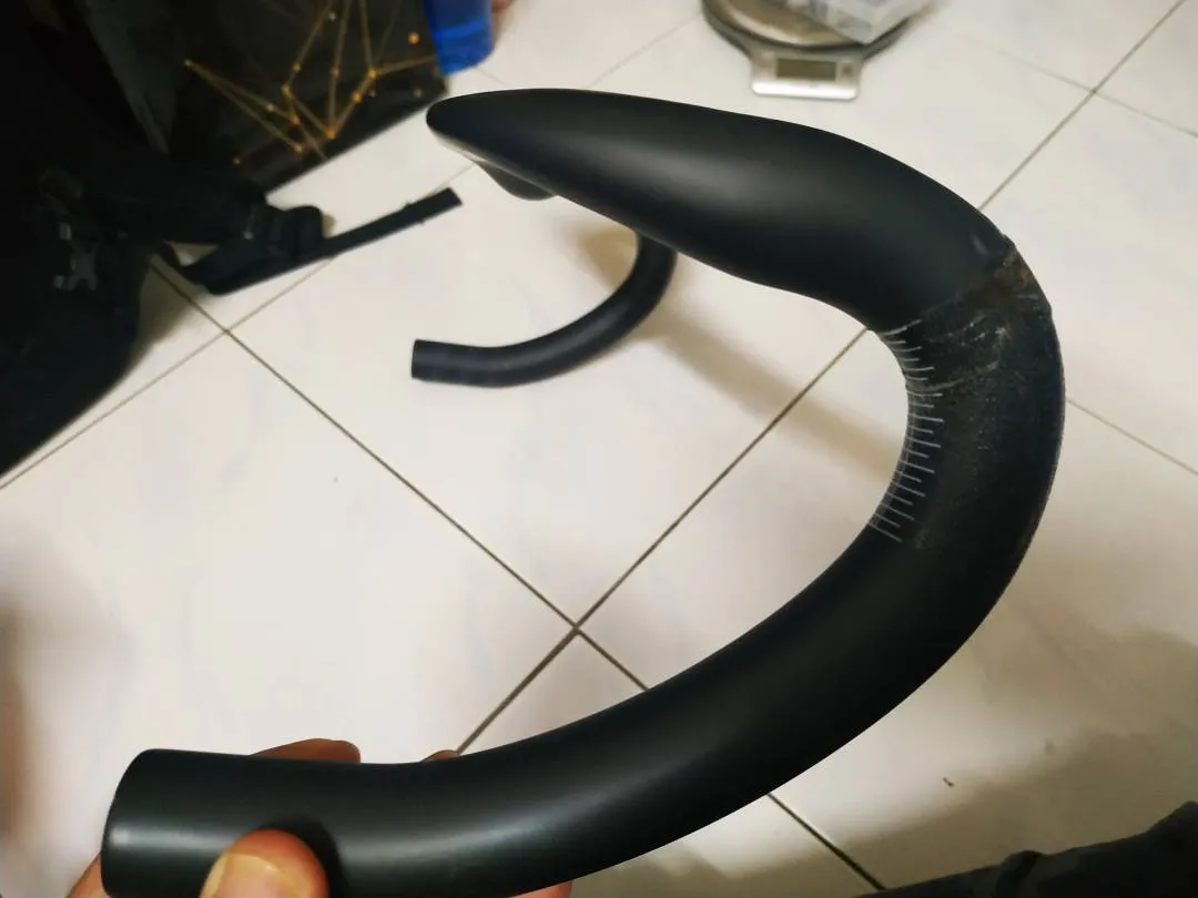 3T Aeroflux LTD Stealth Carbon Handlebar Dropbar