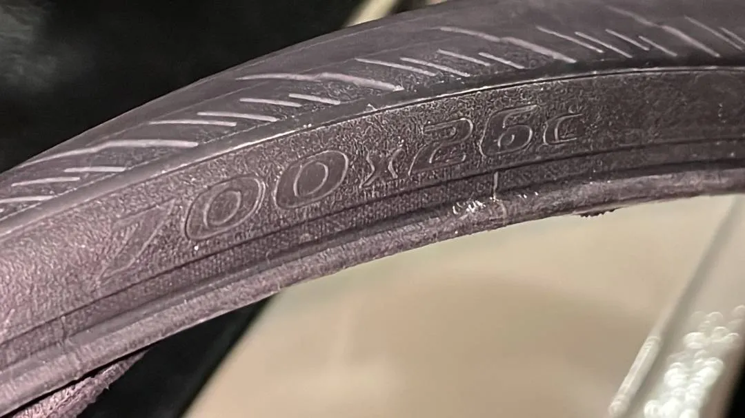Pirelli P7 Sport 700x26c road tyre