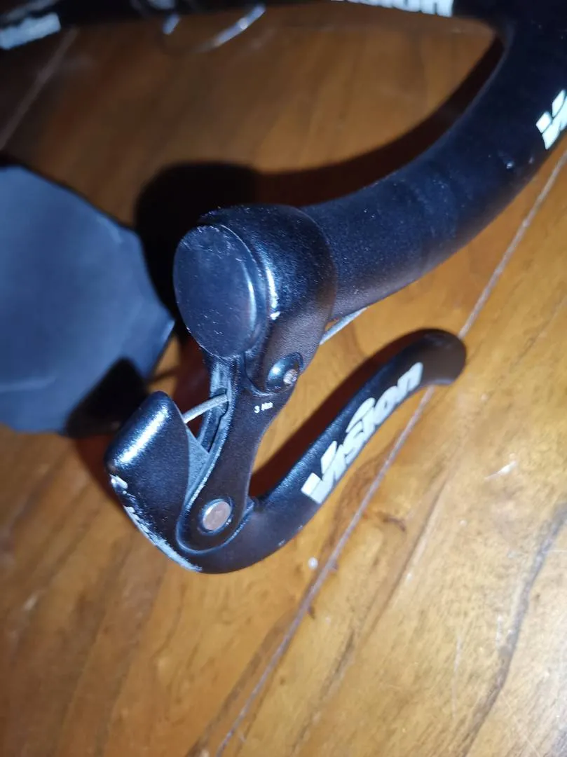 Vision Trimax alloy triathlon cockpit setup
