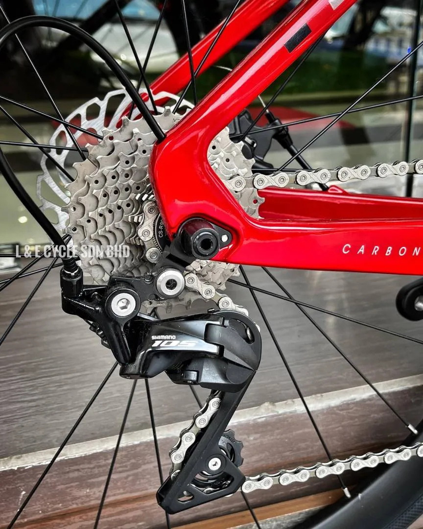 Twitter R10 Disc Carbon Road Bike (Shimano 105)