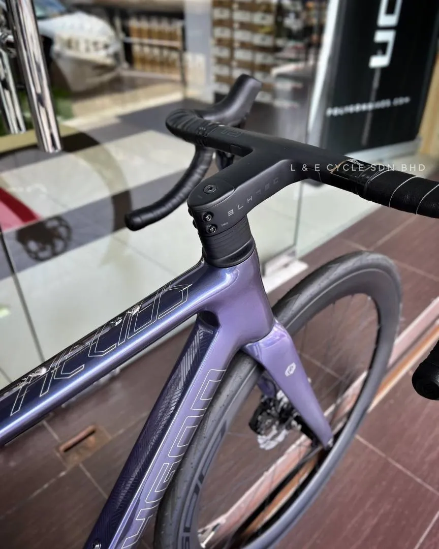 Polygon Helios A7X with Shimano 105 DI2