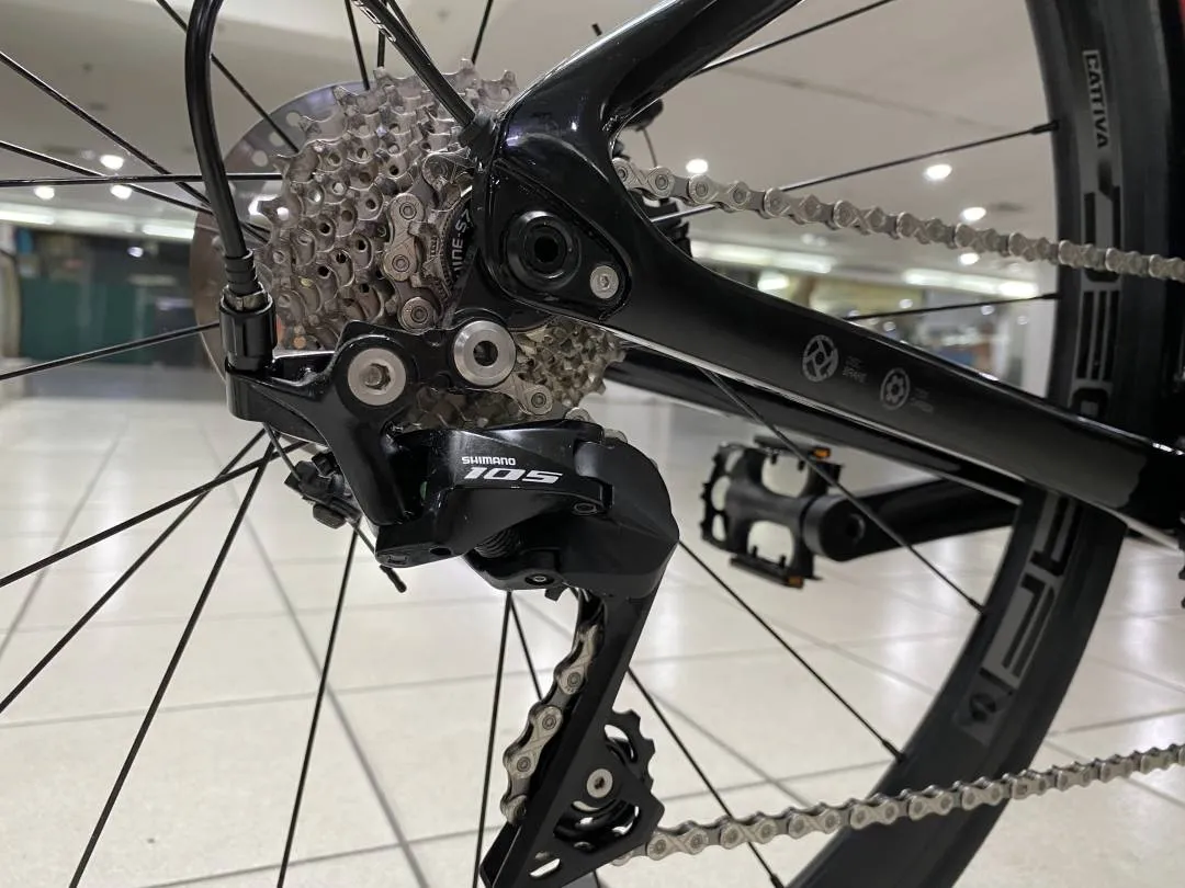 JAVA VESUVIO CARBON ROAD BIKE