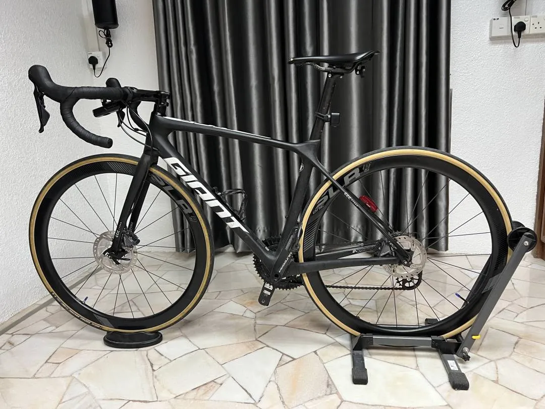 Giant TCR road bike