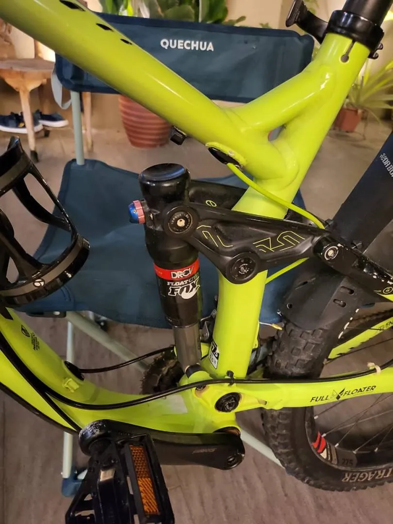 TREK Remedy 7 with customised parts (PRICE REDUCED)