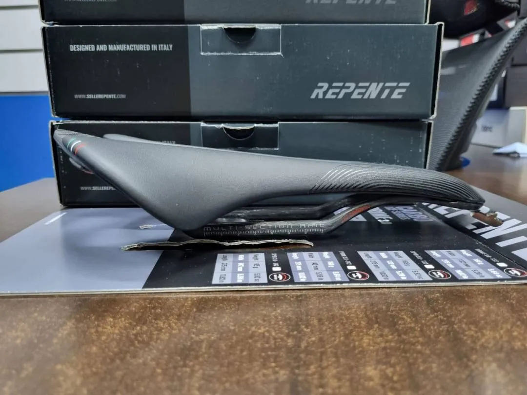 Repente Prime 2.0 Carbon Saddle (142mm) Brand New !!!