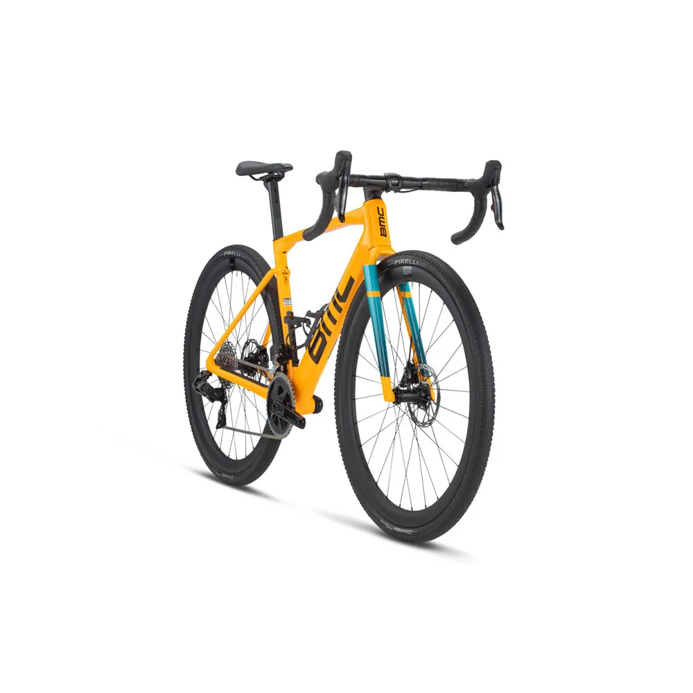 2023 BMC Kaius 01 THREE Road Bike (DREAMBIKESHOP)