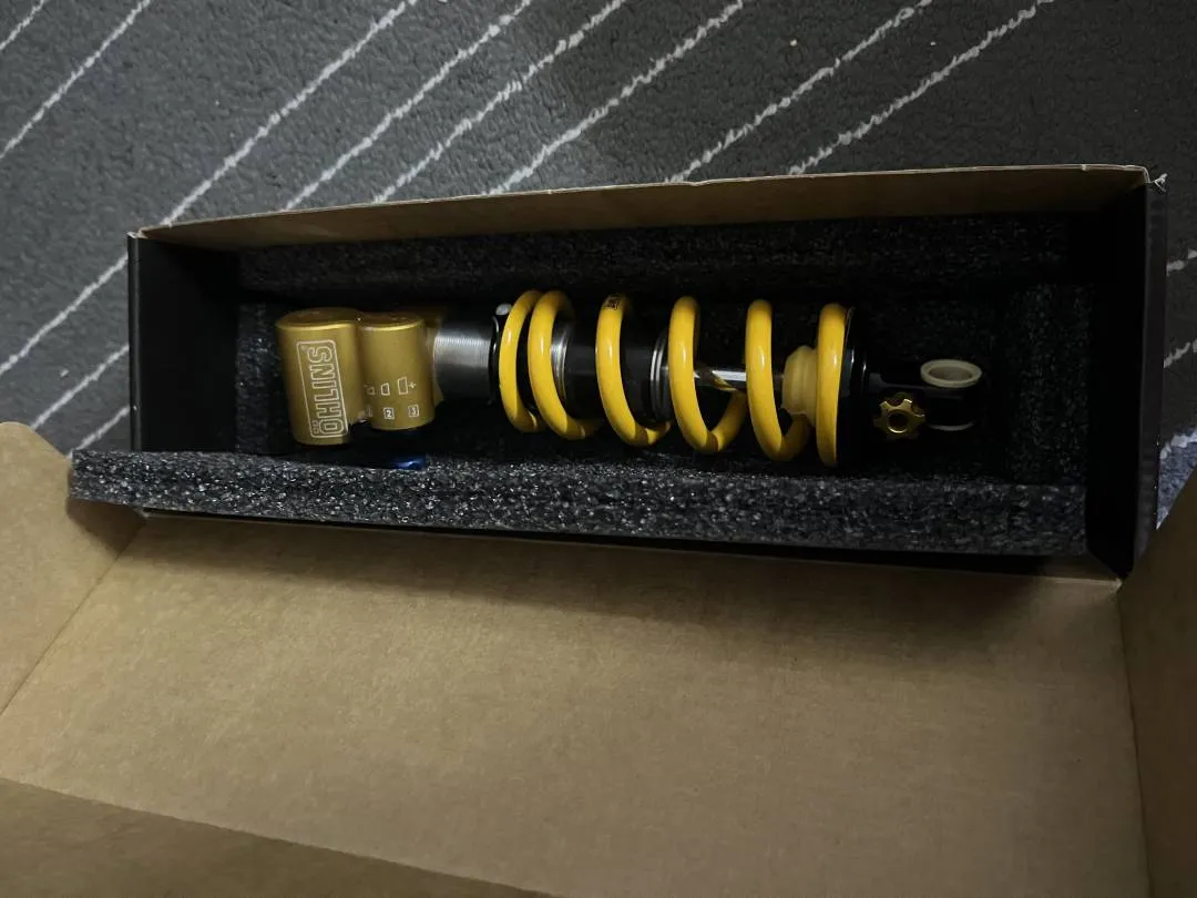 Ohlins TTX 210x55