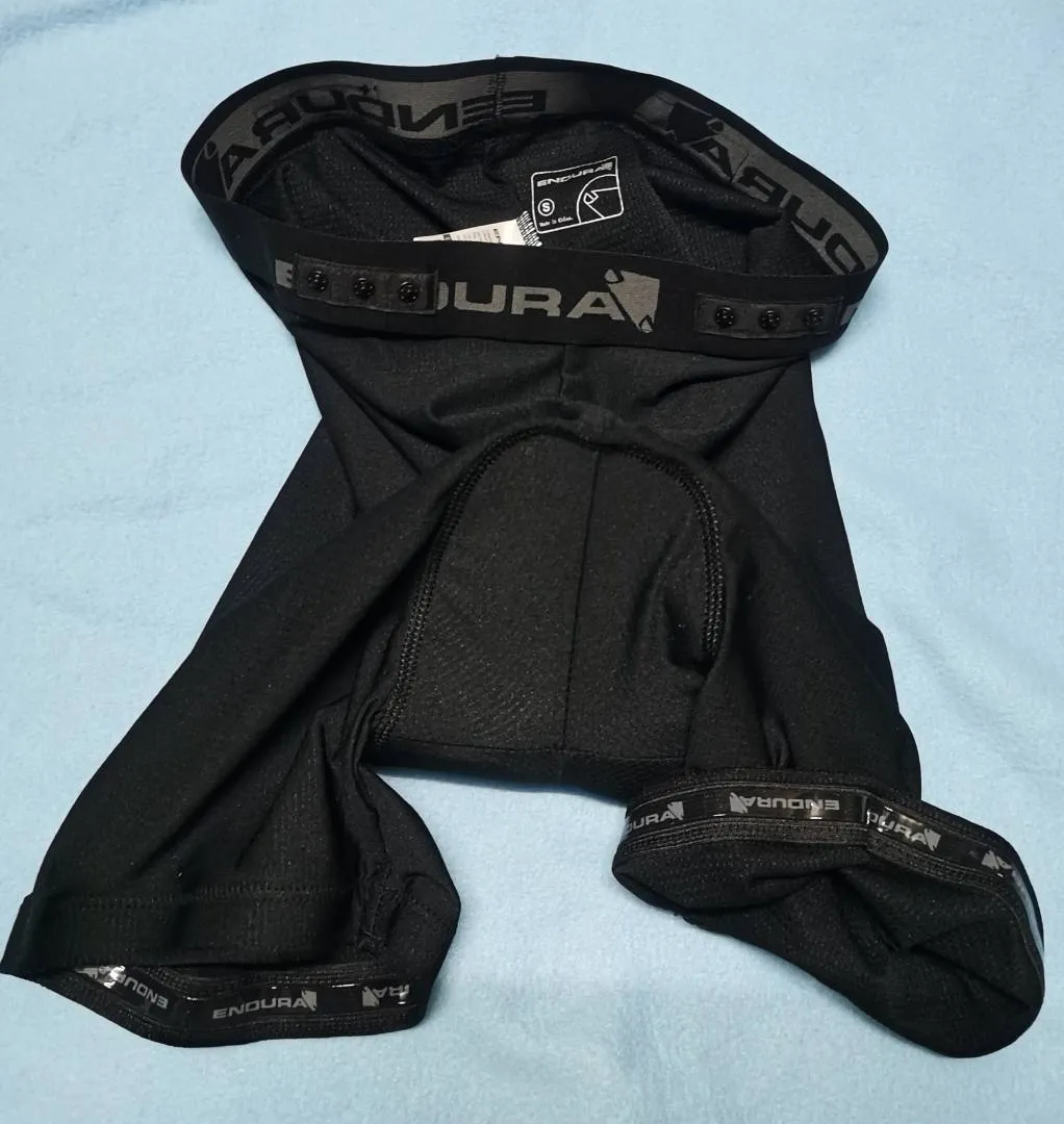 Endura Humvee  Riding Short With Inner Padding New