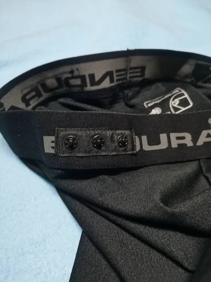 Endura Humvee  Riding Short With Inner Padding New