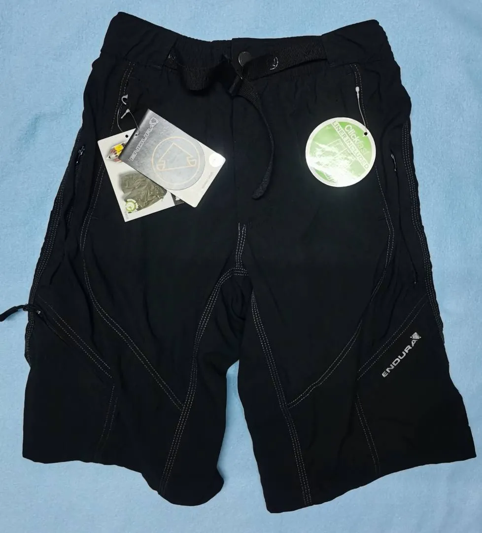 Endura Humvee  Riding Short With Inner Padding New