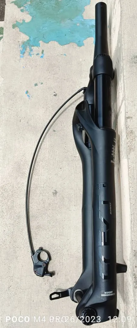 27.5 Giant Crest 34 fork,120mm travel, Boost@15x110mm, Tapered