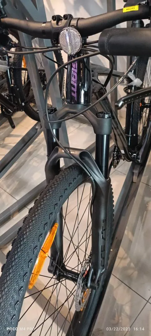 27.5 Giant Crest 34 fork,120mm travel, Boost@15x110mm, Tapered