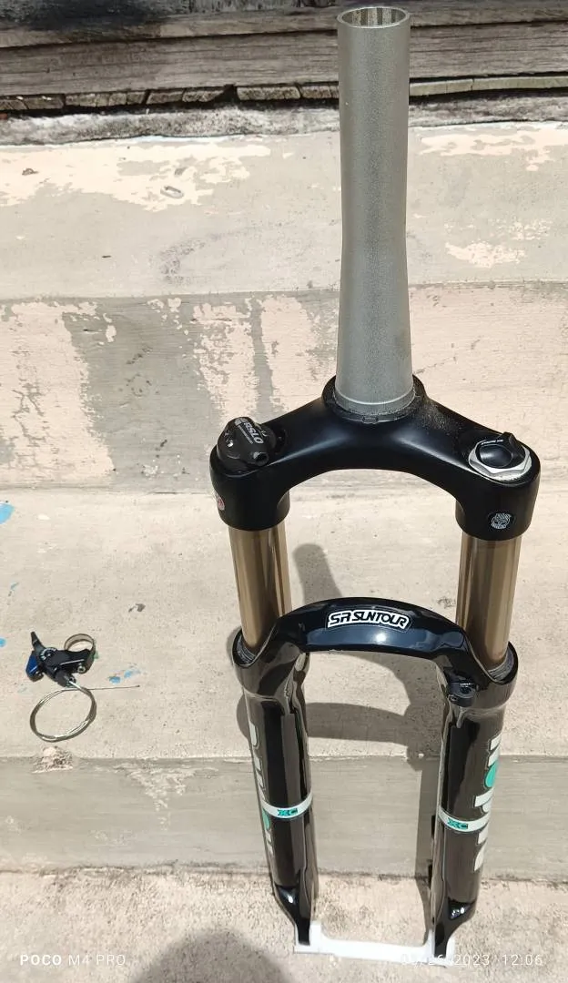 SR Suntour Raidon XC 27.5, 100mm Tapered QR, Remote fork