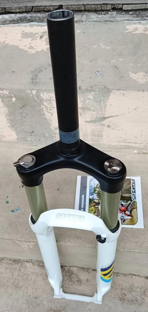 New Genuine SR Suntour Epixon 27.5 100mm, Manual Lockout, Non Tapered &amp; QR MTB Fork....