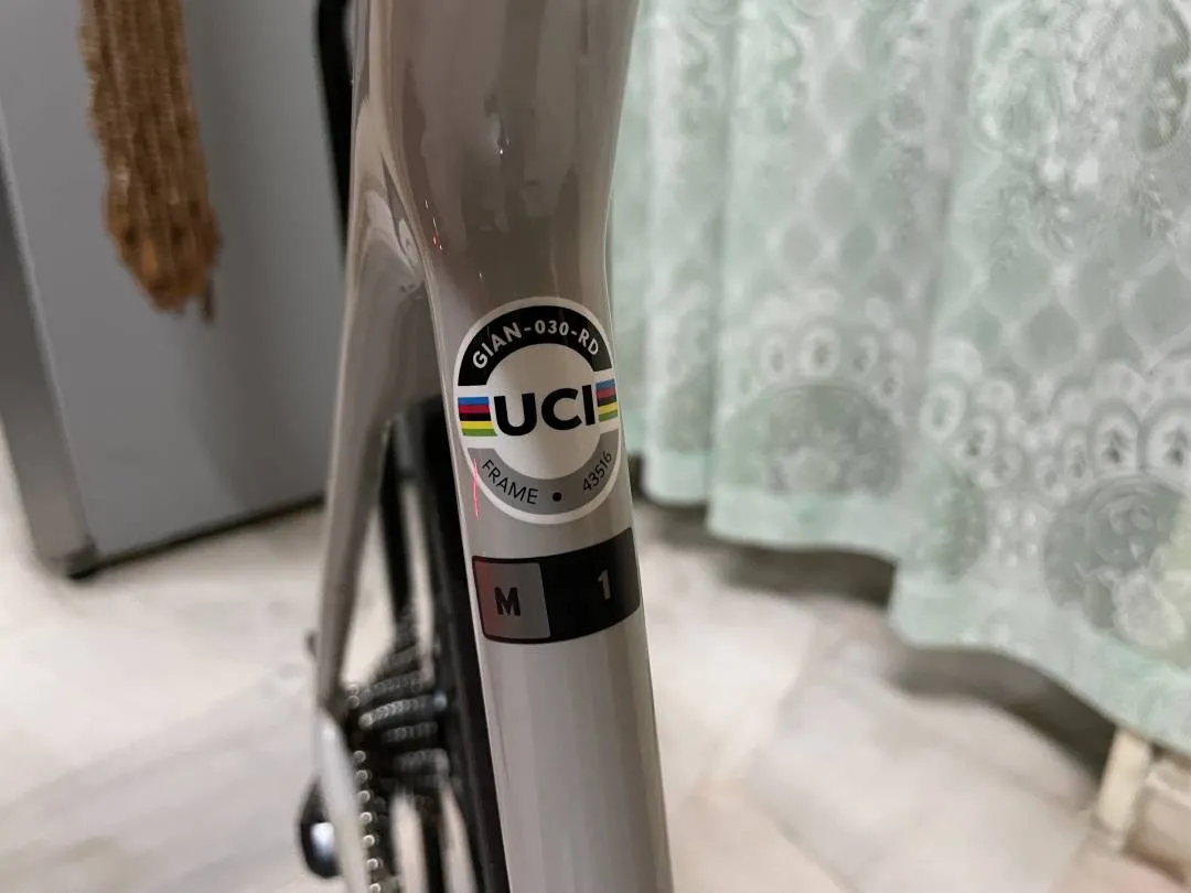 GIANT TCR Advanced disc 1 KOM 2021 size m