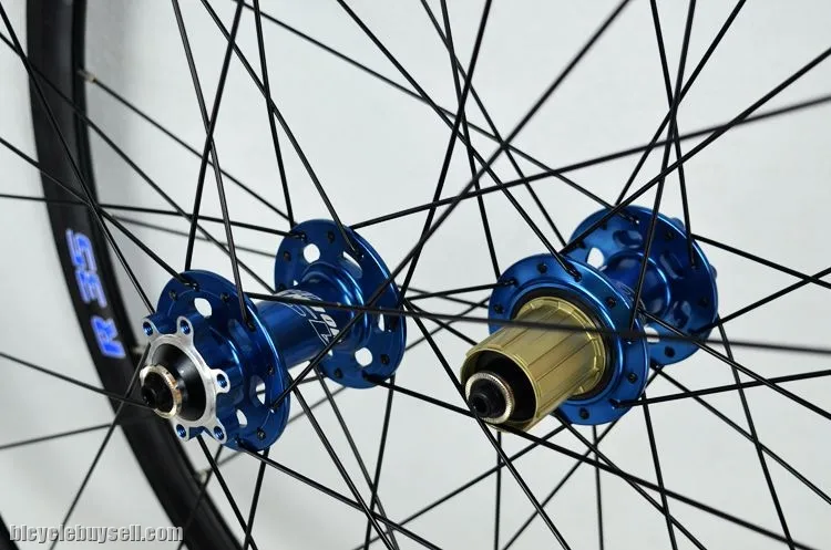 Pasak R35 700C disc brake lightweight wheelset roadbike clincher road rims [RED]