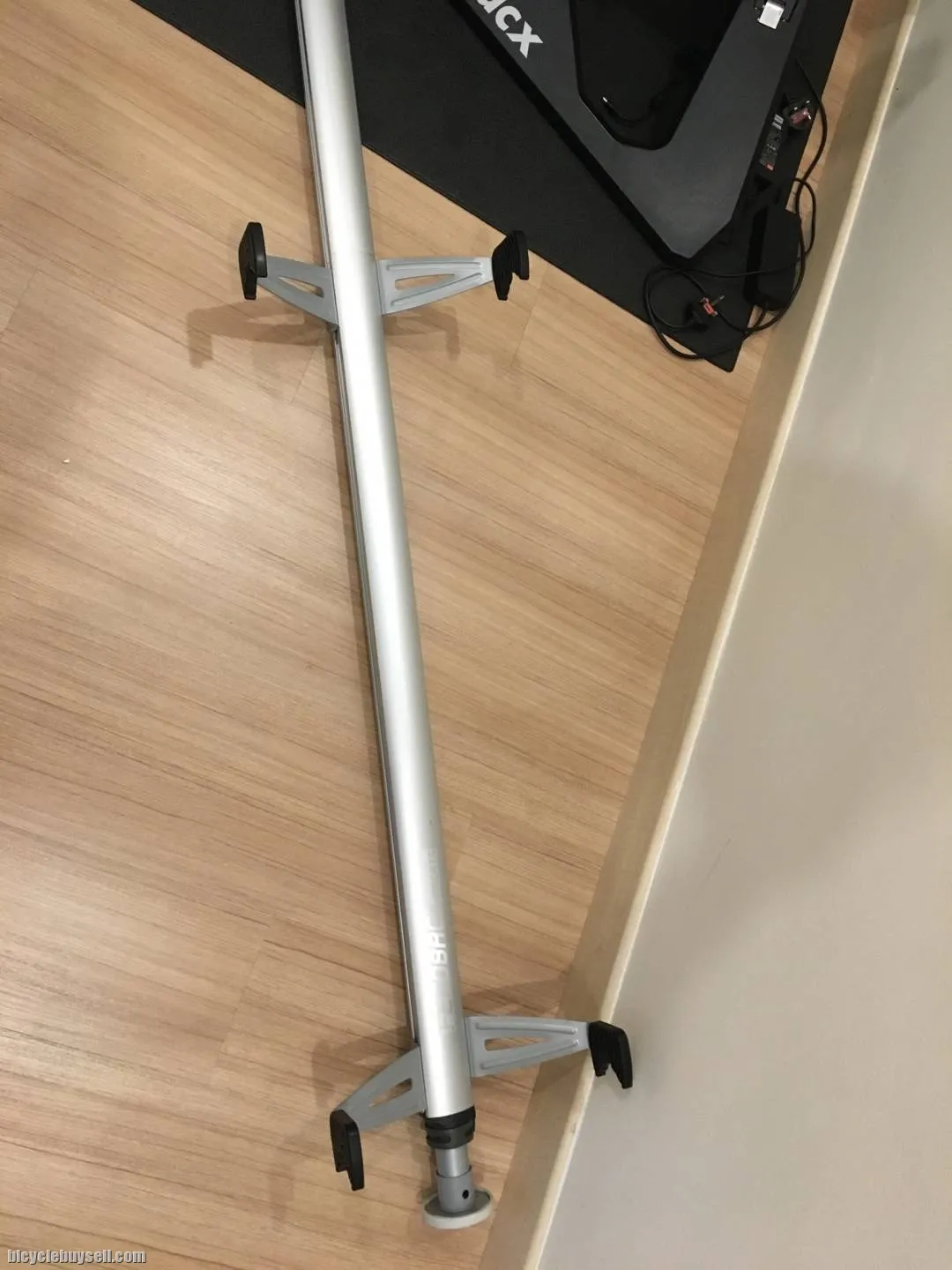 Feedbacks velo column bike rack