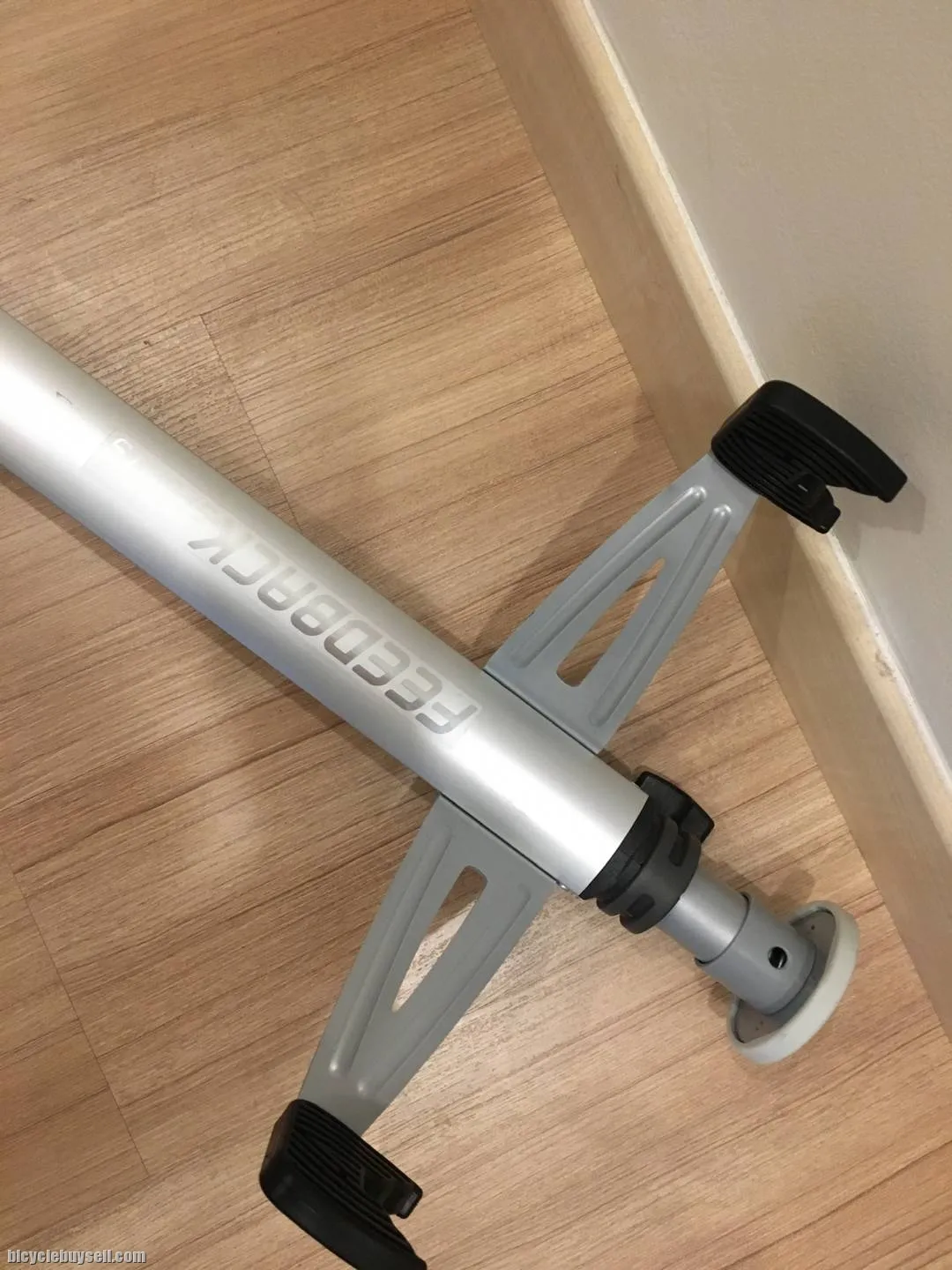 Feedbacks velo column bike rack