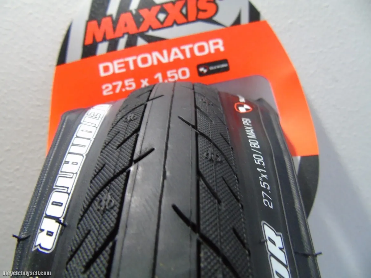 Maxxis Detonator hybrid 27.5 x 1.50 mtb 650b tire to ride faster m203 26er