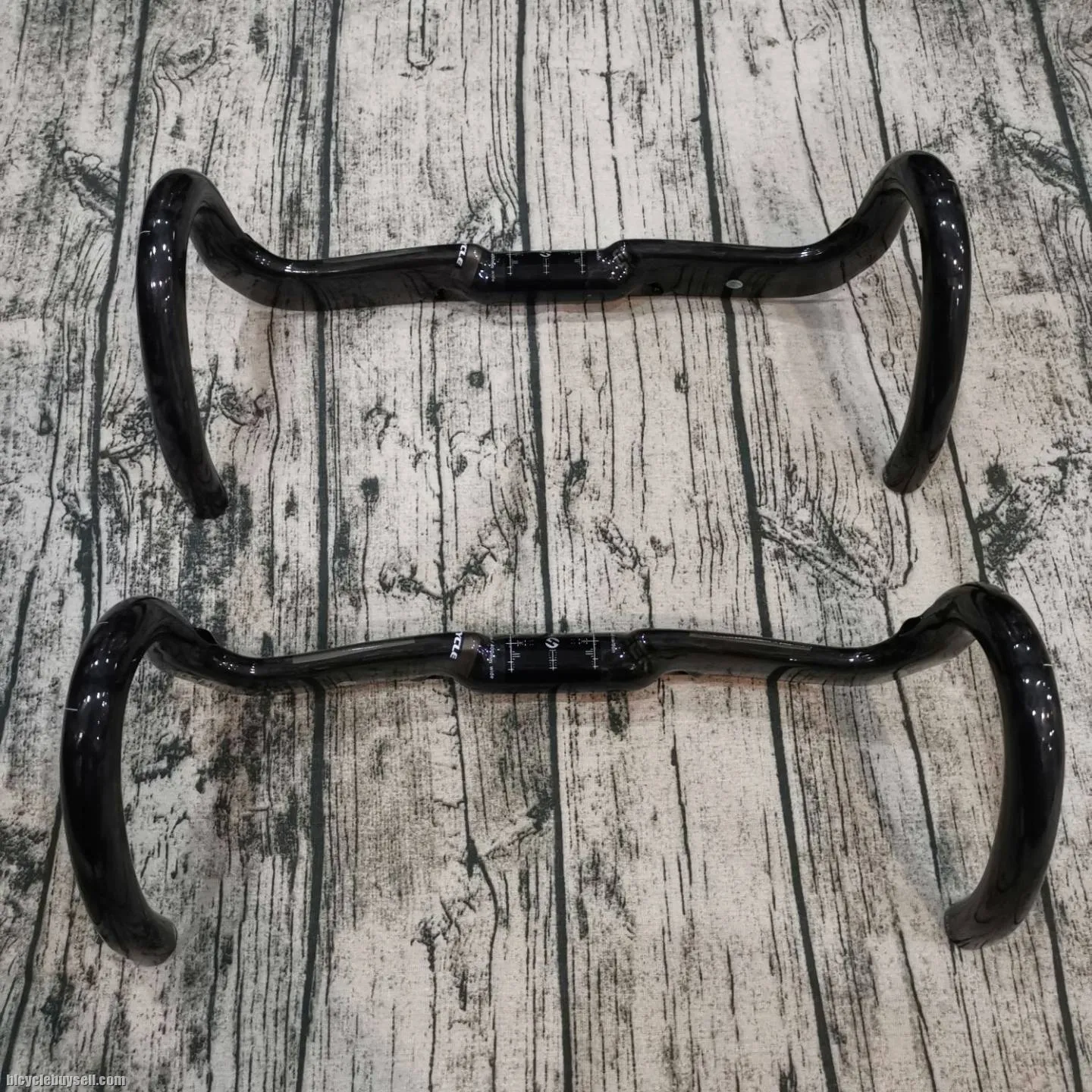 ORIGINAL TOSEEK CARBON AERO + ROUND T800 ROAD HANDLEBAR DROPBAR ROAD GLOSSY â€‹â€‹â€‹â€‹â€‹â€‹â€‹INTERNAL ROUTING