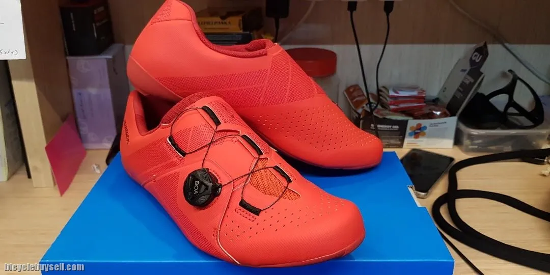Shimano RC3 Road Cycling Shoes - Men's RC300 BOA L6
