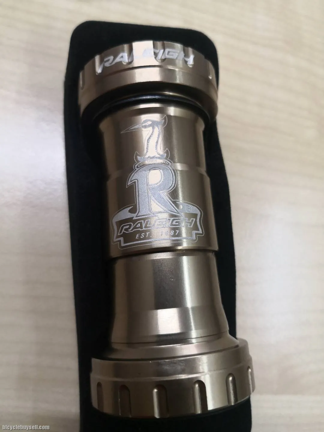 Raleigh Alloy Bicycle Bottom Bracket (SRAM And Shimano) (2 In 1)