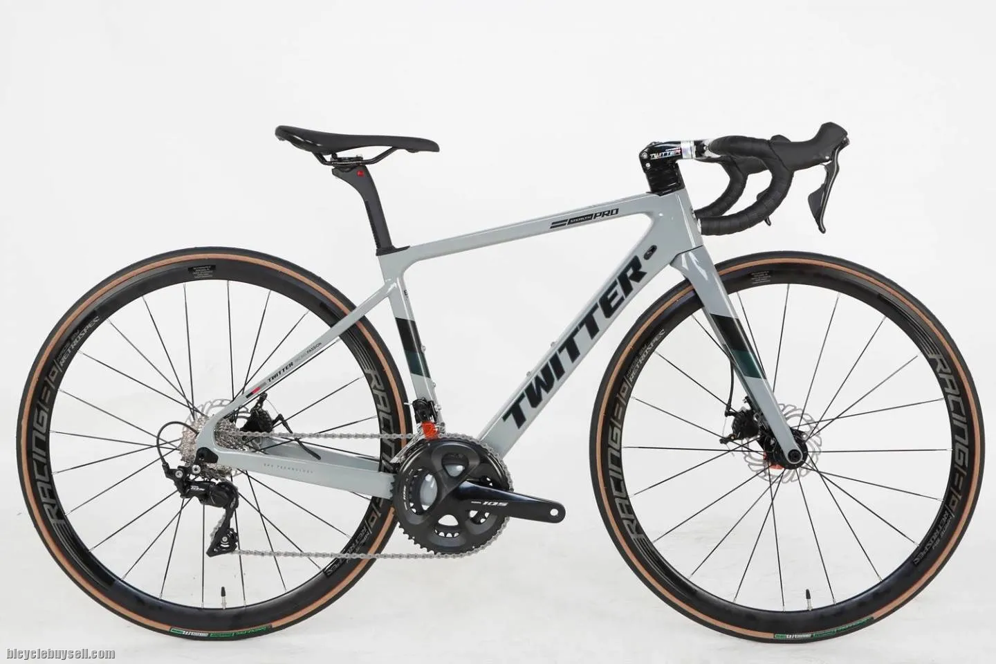 Twitter 2021 Road Bike 22 Speed Hydraulic Disc Brake Road Bike Carbon Frame Fork Wheelset 105 R7000