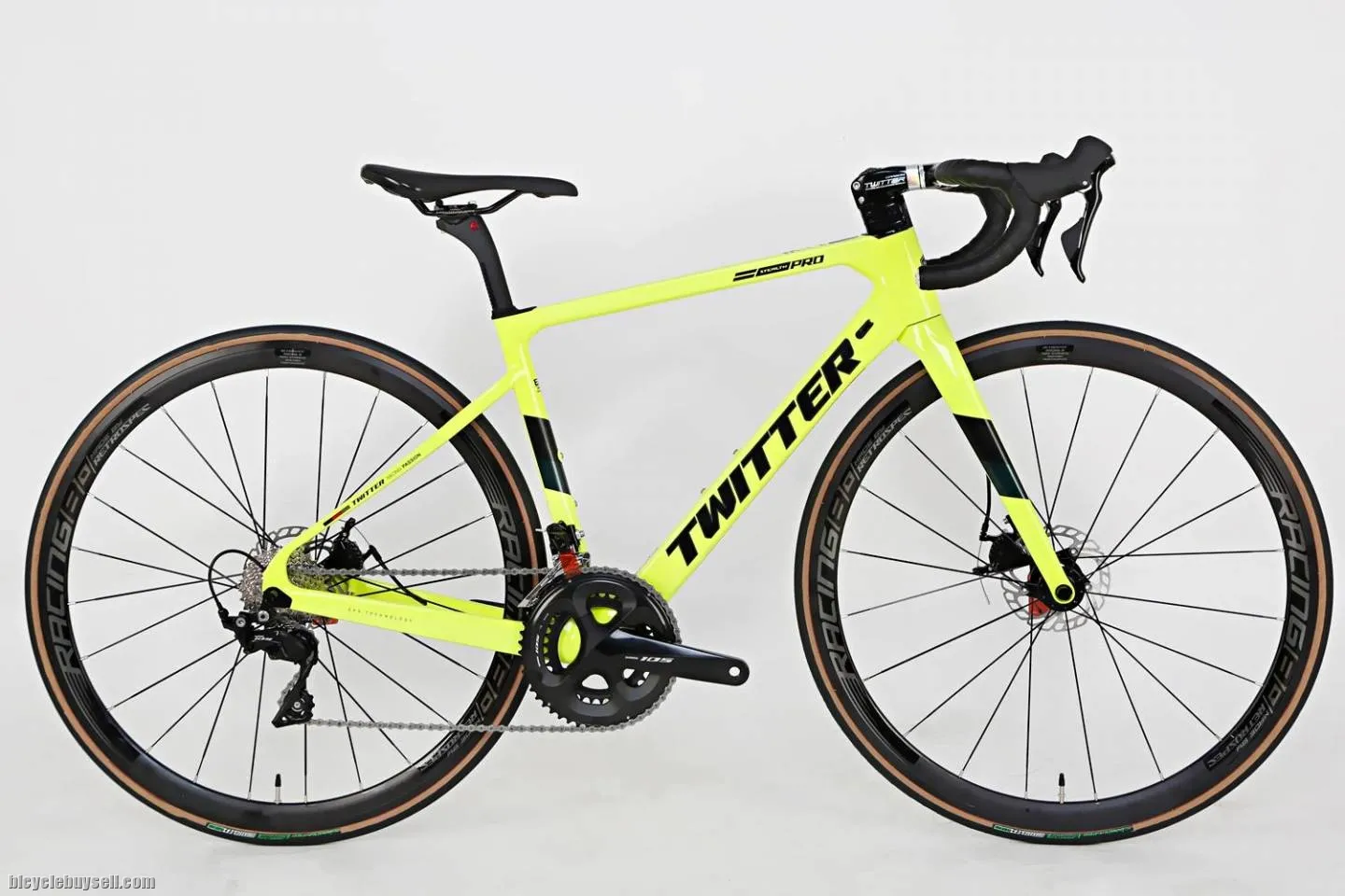 Twitter 2021 Road Bike 22 Speed Hydraulic Disc Brake Road Bike Carbon Frame Fork Wheelset 105 R7000