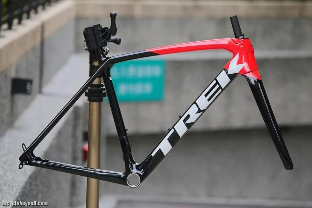 2023 TREK EMONDA SL DISC FRAME SET READY STOCK !