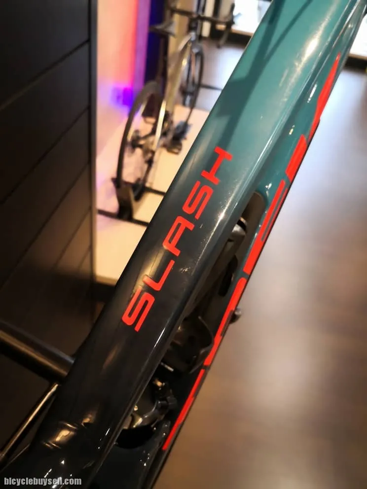 2022 TREK SLASH AL FRAME SET !