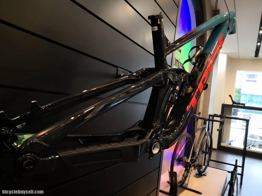 2022 TREK SLASH AL FRAME SET !