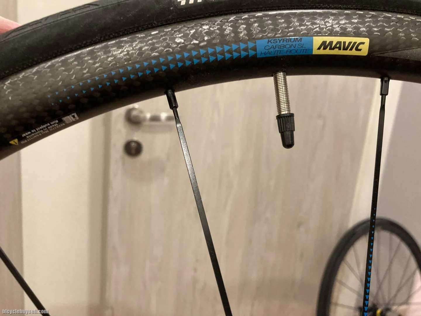 Mavic ksyrium carbon SL haute route ceramic hub wheelset (special edition)
