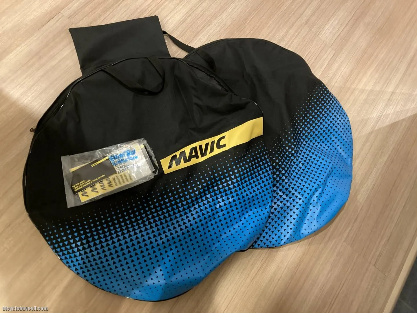 Mavic ksyrium carbon SL haute route ceramic hub wheelset (special edition)